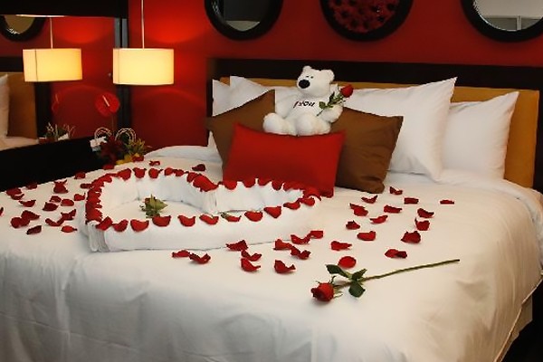 First wedding night gift shop for husband