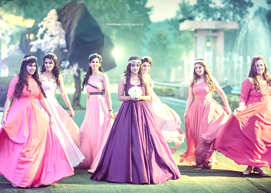 Bridesmaids Posing