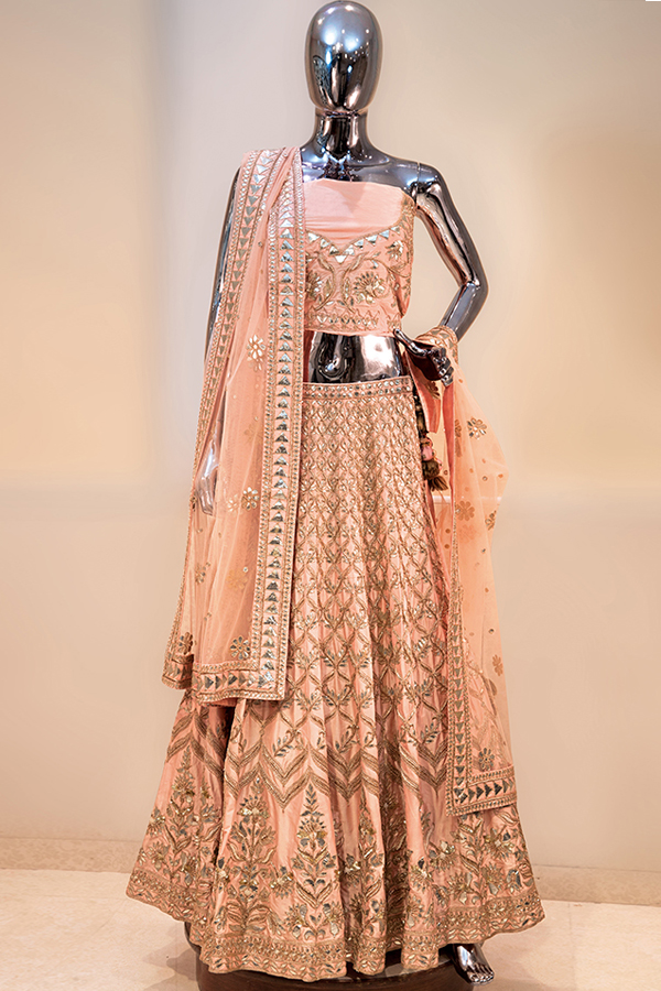 Lehenga shops in deals karol bagh