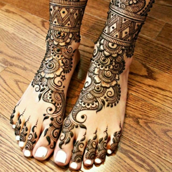 mehndi-legs-beautiful