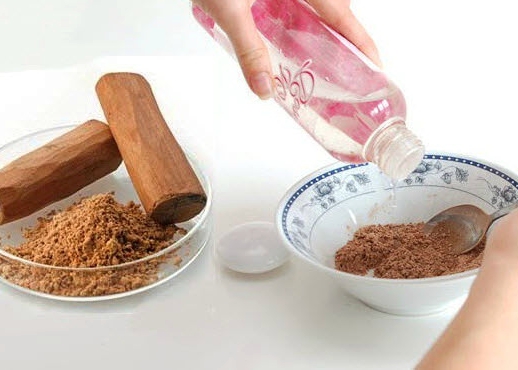 rose water underarms