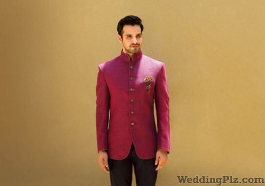 wedding dress for groomphoto