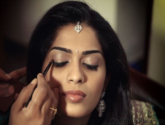 Glory Again Bandra West Western Suburbs Beauty Parlours Weddingplz Glory, glory, glory! some people express their opinions on twitter and other social media. glory again bandra west western