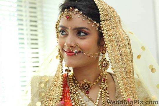 Hinal Mehta Makeup Artist Makeup Artists weddingplz - Hinal-Mehta-Makeup-Artist-5302-8-weddingplz